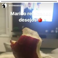 Grávida de 9 meses, Andressa Suita come maçã do amor: 'Marido realizando desejo'