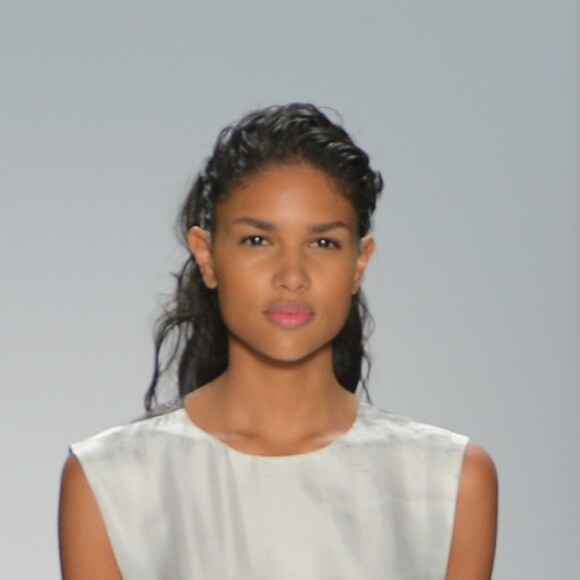 Neymar vive affair com a modelo Caroline Caputo após fim de namoro com Bruna Marquezine