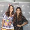 Ivete Sangalo e Lucy Alves posaram nos bastidores de show em Cruz das Almas, no interior da Bahia
