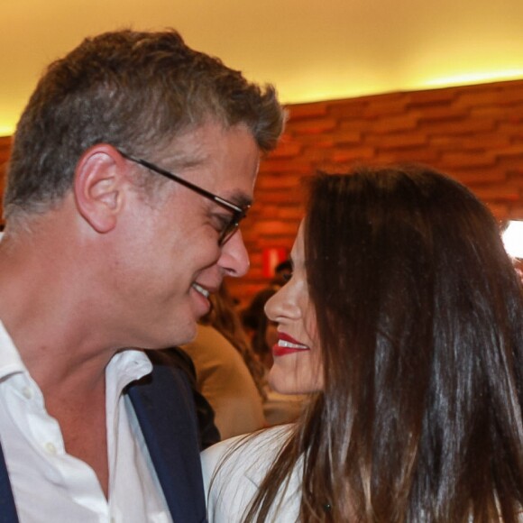 Fabio Assunção e Pally Siqueira namoram há mais de um ano