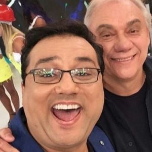 Marcelo Rezende negou a suposta briga com Geraldo Luís ao publicar uma foto com o jornalista, em seu Instagram, nesta segunda-feira, 26 de junho de 2017