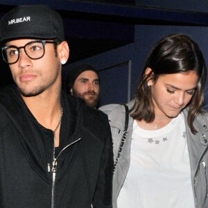 Bruna Marquezine e Neymar teriam se separado após a atriz recusar convite de casamento do jogador