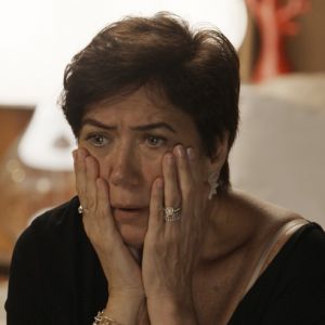 Silvana (Lilia Cabral) é descarada para o marido, que decreta o fim de seu casamento, na novela 'A Força do Querer', em 20 de julho de 2017