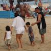 Ronaldo foi com a família à praia do Leblon, na Zona Sul do Rio, na tarde deste sábado, 29 de março de 2014