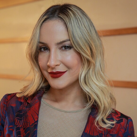 Claudia Leitte decide retirar sobrenome em nova turnê e divide fãs nesta quarta-feira, dia 28 de junho de 2017