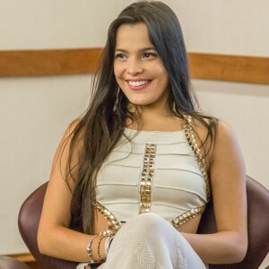 A ex-BBB Emilly chegou a pedir ajuda a uma promoter para conhecer Neymar