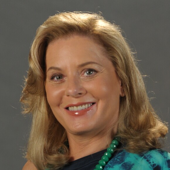 Vera Fischer teve alta hospitalar após ser internada em decorrência de pneumonia