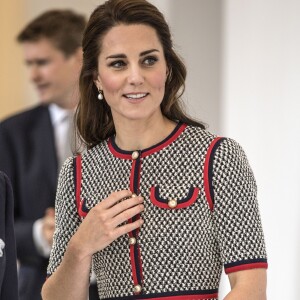 Kate Middleton é referência de estilo com seus looks elegantes e sofisticados