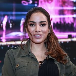 Anitta e affair, Thiago Magalhães, curtiram show de funk e pagode discretos no Rio, nesta quinta-feira, 29 de junho de 2017