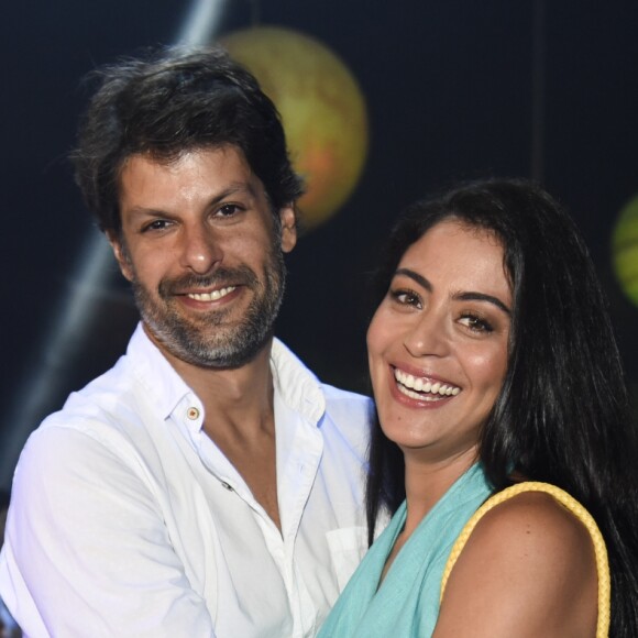 Carol Castro e Felipe Prazeres ainda não casaram e são pais de uma menina