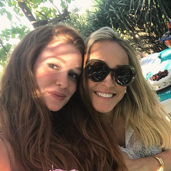 Marina Ruy Barbosa publicou foto com a mãe, Gioconda, em Portugal nesta sexta-feira, 30 de junho de 2017