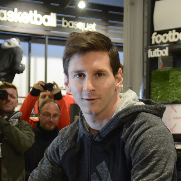 Lionel Messi e Antonella Roccuzzo oficializaram a união e se casaram na cidade de Rosário