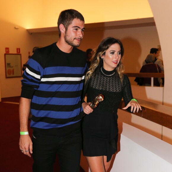 Tatá Werneck ainda não assumiu namoro com o ator com Rafael Vitti