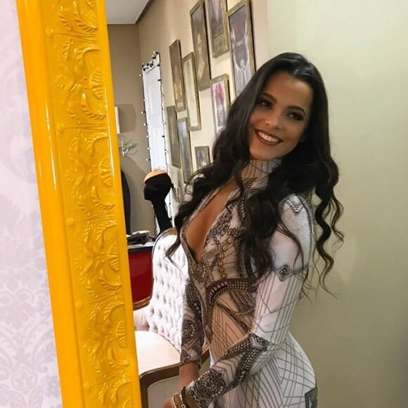 Emilly Araújo fez par com o ator Lucas Vieira na quadrilha