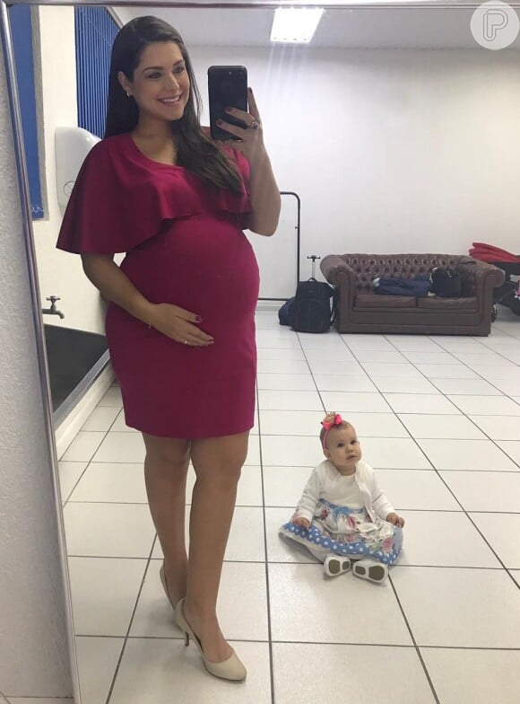 Thais Fersoza, grávida de Teodoro, já é mãe de Melinda, de 11 meses