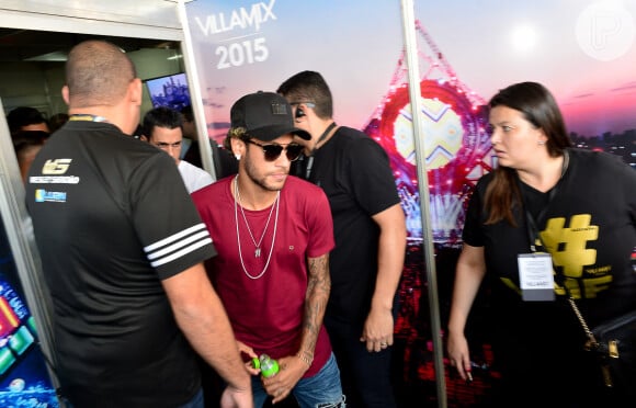 Neymar chega para segundo dia do Festival Villa Mix