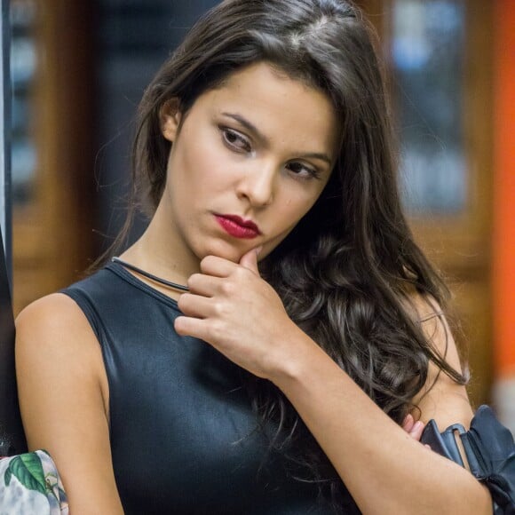 A ex-BBB Emilly alegou que a mulher fez de tudo para provocá-la