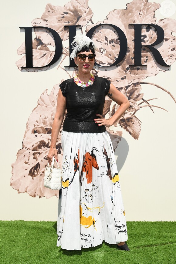 Rossy de Palma, atriz e modelo espanhola, posa no desfile de alta-costura que celebrou os 70 anos da Dior, em Paris, na França, em 3 de julho de 2017