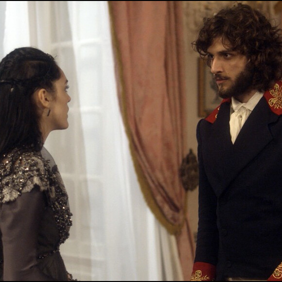 Joaquim (Chay Suede) perdoa Anna (Isabelle Drummond) ao saber que Teresa é sua filha, nos próximos capítulos da novela 'Novo Mundo'