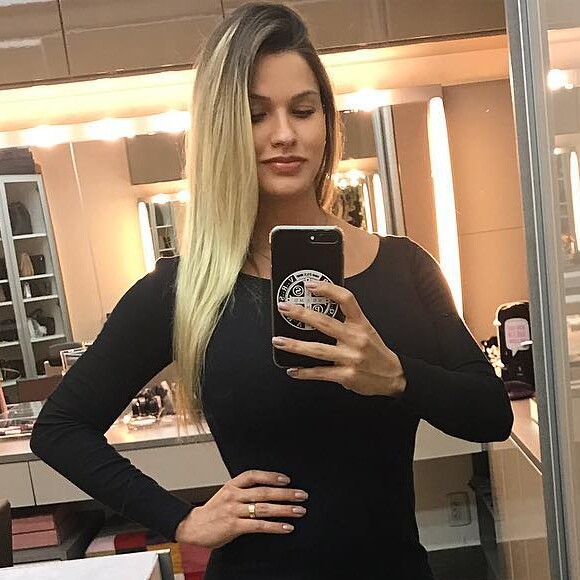 Andressa Suita atribuiu a amamentação a boa forma sete dias pós-parto: 'Não estou fazendo dieta'
