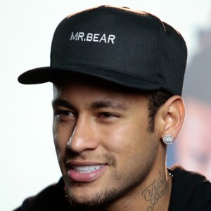 Neymar negou ter barrado a presença de jornalistas na gravação do 'Lady Night', de Tatá Werneck