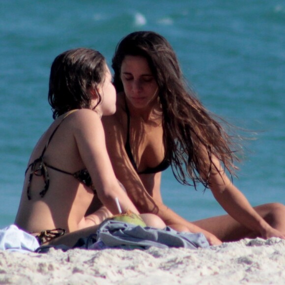 'A questão de gênero e sexualidade está muito mais ligada aos trans do que ser gay ou não', avaliou Bruna Linzmeyer