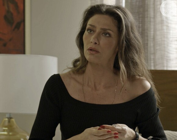 Joyce (Maria Fernanda Cândido) vai levar um susto ao ouvir que Ivana não é mulher na novela 'A Força do Querer'