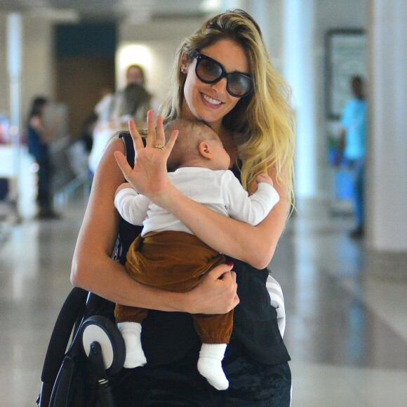 Rocco, filho de Rafa Brites e Felipe Andreoli, atualmente está com cinco meses