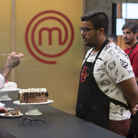 No 'MasterChef', Leonardo ficou entre os dois piores da prova de eliminação com Fabrizio