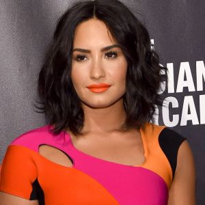 Demi Lovato teve a sua mansão invadida por um bandido em Los Angeles na terça-feira, 11 de julho de 2017