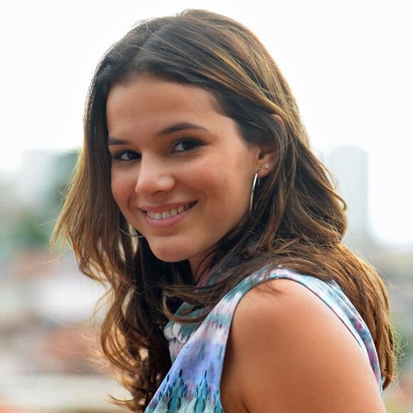 'É ok usar a roupa que você quiser e do tamanho que você quiser', considerou Bruna Marquezine