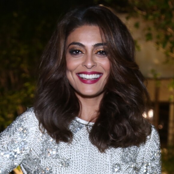 Juliana Paes é sempre muito elogiada por sua beleza