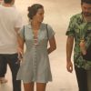 Bruna Marquezine passeou com amigos em shopping do Rio nesta sexta-feira, 14 de julho de 2017