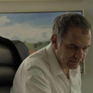 Eurico (Humberto Martins) se angustia com o sumiço de Silvana (Lilia Cabral) e decide chamar a polícia, na novela 'A Força do Querer'