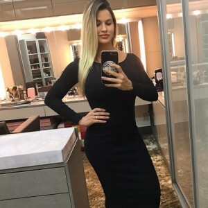 Andressa Suita recuperou a boa forma sete dias após dar à luz