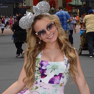 'As coisas mudam, as pessoas crescem, evoluem e ficam cada vez melhor', acrescentou Larissa Manoela