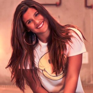 'Aqui e no Marrocos, eles dão tanto valor para brasileiro. Brasileiro faz sucesso aqui. Mas se vocês quiserem conhecer alguém que dê valor para vocês, venham para cá. Apesar de ser uma cultura mais machista...', disse Giulia Costa