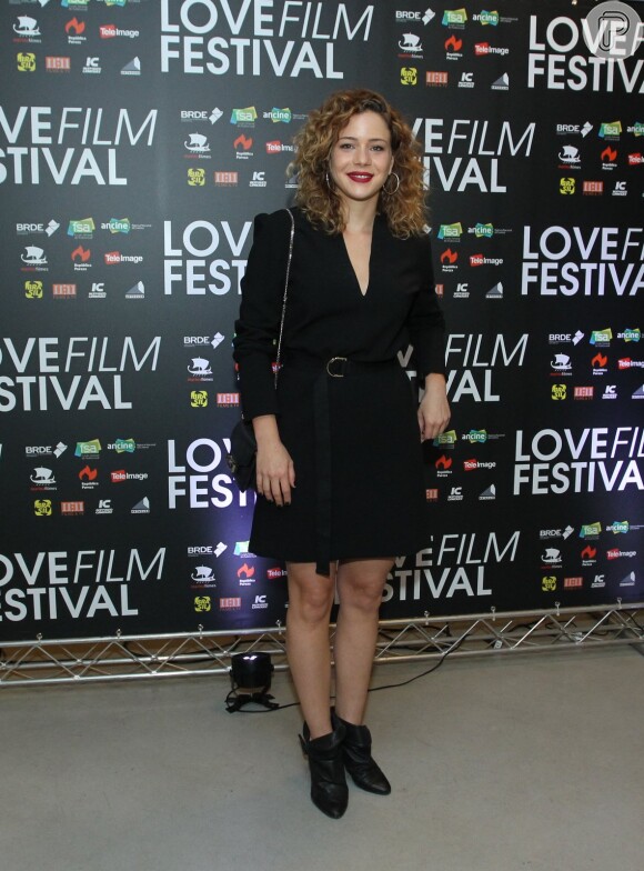 Leandra Leal também estave no lançamento do longa 'Love Film Festival', na noite desta segunda-feira, 17 de julho de 2017