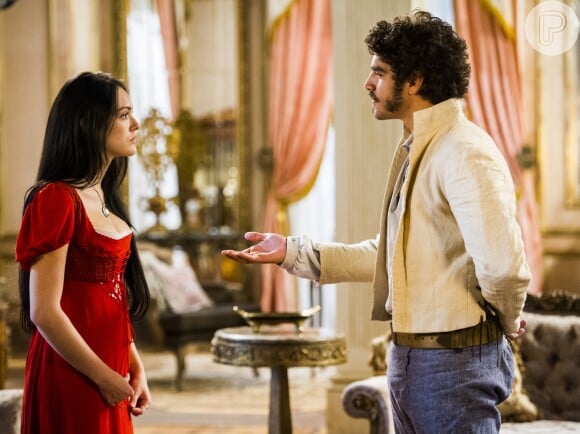 Dom Pedro (Caio Castro) decide hospedar Anna (Isabelle Drummond) e Joaquim (Chay Suede) no palácio, na novela 'Novo Mundo'