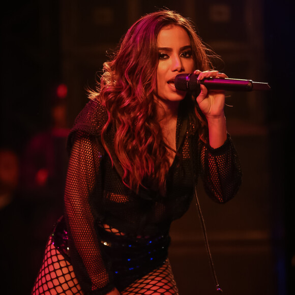 A cantora Anitta gravou o clipe da música 'Sua Cara' no Marrocos