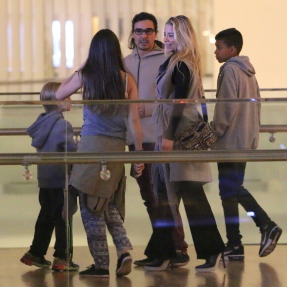 Danielle Winits e André Gonçalves estão juntos há um ano