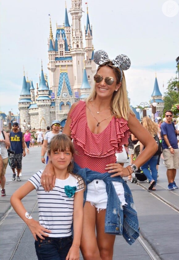 Ticiane Pinheiro está passeando na Disney com a filha, Rafaella Justus