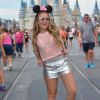 A atriz Larissa Manoela está curtindo dias de folga na Disney