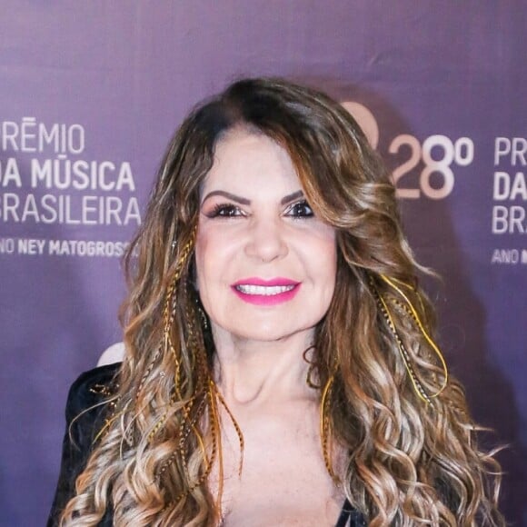Veja os looks de Elba Ramalho e mais famosas na 28ª edição do Prêmio da Música Brasileira, no Teatro Municipal, no Rio de Janeiro, na noite desta quarta-feira, 19 de julho de 2017