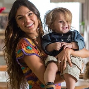 Ritinha (Isis Valverde) avisa Ruy (Fiuk) que vai embora com o filho se Cibele (Bruna Linzmeyer) se aproximar de Ruyzinho de novo, na novela 'A Força do Querer'