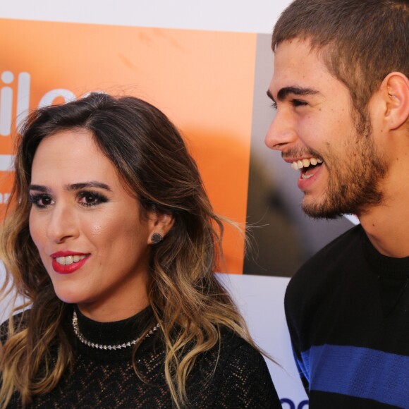 Rafael Vitti publicou uma foto romântica com Tatá Werneck no Instagram, na última quinta-feira, 20 de julho de 2017