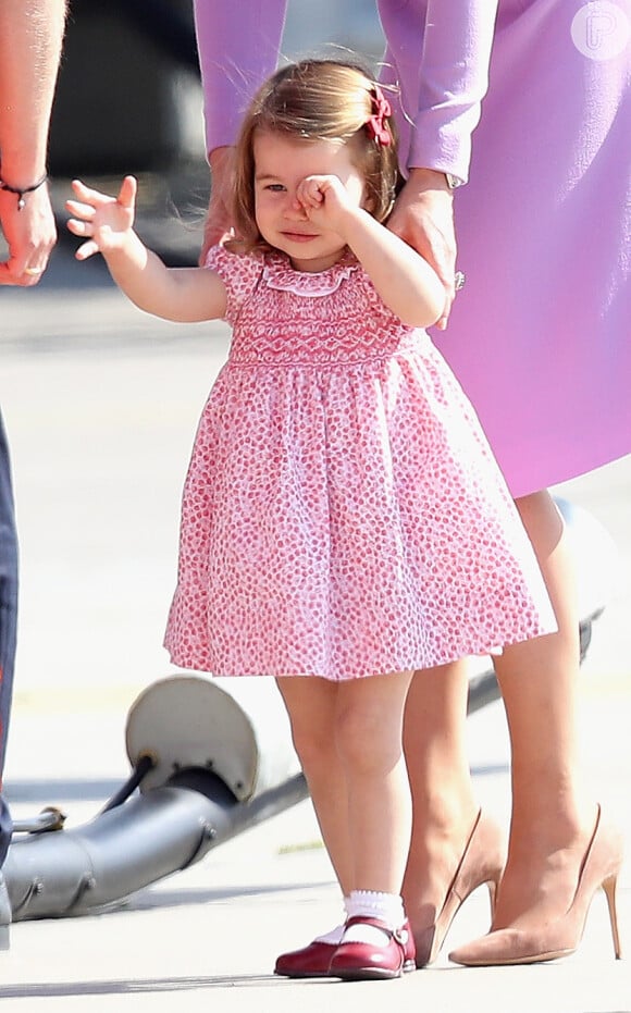 Princesa Charlotte levou broca da mãe, Kate Middleton, e chorou