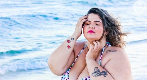 Thaís Carla mostra sensualidade e arranca elogios dos seguidores no Instagram com cliques de biquíni