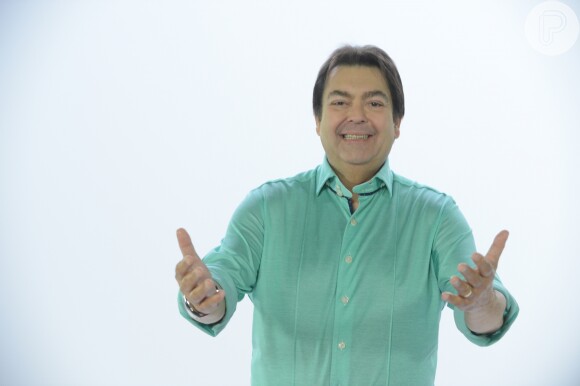 Faustão comanda o 'Domingão do Faustão' na TV Globo