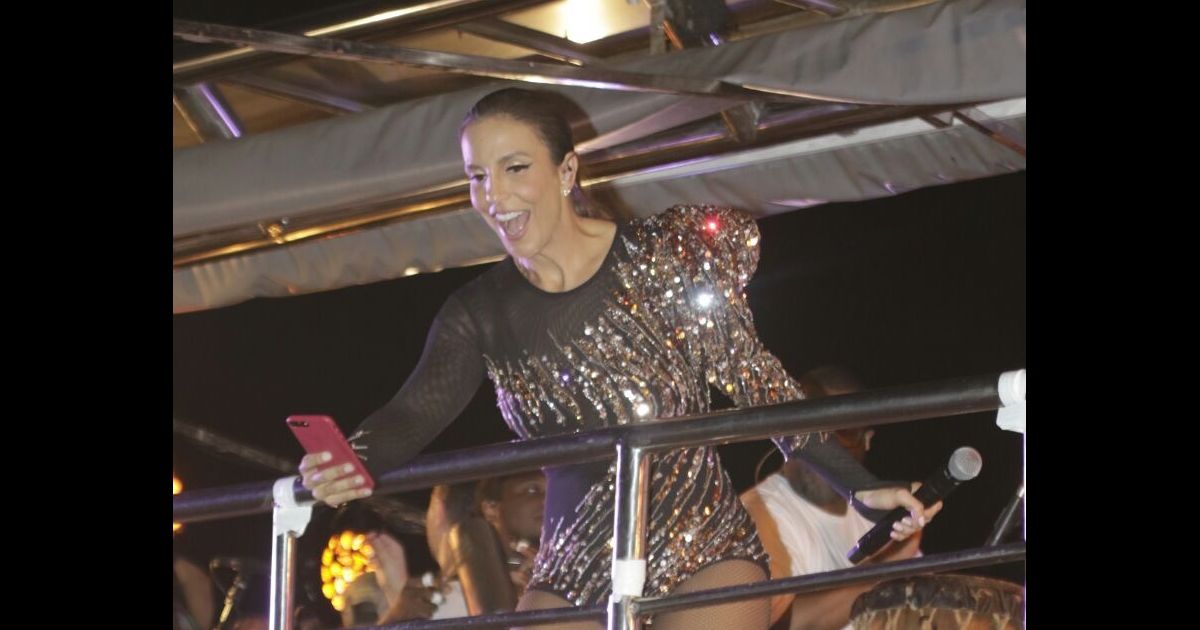 Ivete Sangalo Levantou O P Blico Com Seus Sucessos No Fortal Purepeople